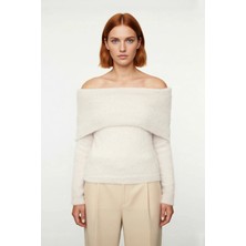 Ersefa Kadın Tüylü Dokusuyla Ekstra Yumuşak Carmen Yaka Crop Triko Kazak Kış Kombinleri Için Ideal