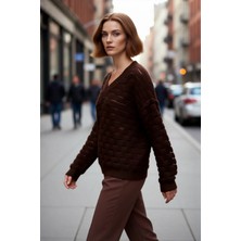 PayBuy Kadın Oversize V Yaka Simli Ajurlu Triko Kazak Düşük Kol Rahat Günlük Şık Giyim Kombini Kaliteli