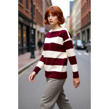 PayBuy Kadın Oversize Çizgili Kayık Yaka Triko Kazak Soğuk Günler Için Rahat ve Şık Bir Tercih. Kaliteli
