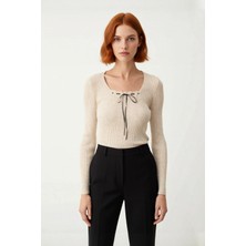 Ersefa Kadın Bej Kare Yaka Fitted Kesim Uzun Kol Akrilik Triko Kazak Ilkbahar Sonbahar Şıklığı Kaliteli