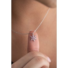 Essare 925 Ayar Gümüş Rodyum Kaplama Pembe Taşlı Lotus Kamelya Çiçeği Kolye