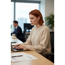FRM Kadın Basic Siluet Oversize Triko Kazak Crop Düşük Kol Akıtma Detaylı Soğuk Havalar Için Ideal