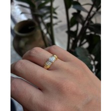 Damla Taş Detay Yüzük