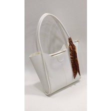 Shıkırtı Büyük Boy Şal Detaylı Soft Suni Deri Kadın Omuz Çantası