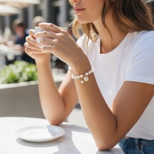 Sevil Gülgün Fine Crafts Beyaz Doğal Taş Kedi Gözü Bileklik – Altın Detaylı, Unisex