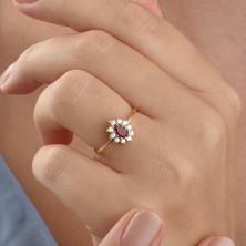 Nox Jewelry 14 Ayar Mikron Altın Kaplama Kırmızı Taşlı Damla Halo Yüzük – Vintage Still - RS00118