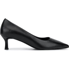 Tamer Tanca Kadın Hakiki Deri Siyah Deri Topuklu Ayakkabı 1160 26551 Bn Ayk SK25-26 Sıyah Dr