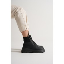 Tonny Black Kadın Siyah Kalın Eva Taban Boğazı Lastikli Bağcıklı Bot