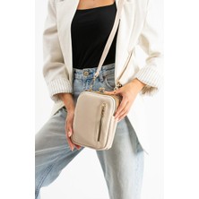 Sanmorris Kadın Burslu Gold Aksesuarlı Ayarlanabilir Çapraz Askılı Suni Deri Omuz ve Çapraz Çanta 1433