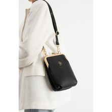 Sanmorris Kadın Burslu Gold Aksesuarlı Ayarlanabilir Çapraz Askılı Suni Deri Omuz ve Çapraz Çanta 1433