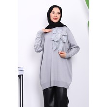 İmaj Butik Gri Soğuk İplik Çiçek Detaylı Triko Tunik