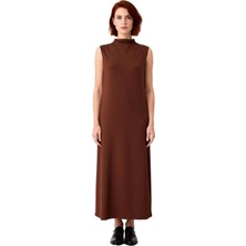 Ersefa Kadın Dalgıç Örme Kumaş Dik Yaka Kolsuz Shift Maxi Elbise Zamansız Şıklık ve Rahatlık Sağlar