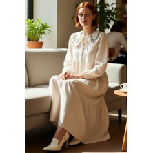 FRM Kadın Ilkbahar Sonbahar Için Nakışlı Keten Görünümlü Dokuma Maxi Elbise Bebe Yaka Balon Kollu Şıklık