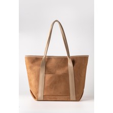 Özüm Takı Kadın Büyük Boy Süet Cepli Omuz Kol Çantası Krem Rengi