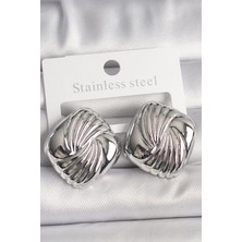 Skygo Pirinç Gümüş Renk İşlemeli Kare Model Kadın Küpe - TJ-BKP10156