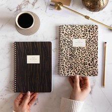 Pearl Shop Spiralli Karton Kapak 2’li Set Kareli Okul Defteri 80 Yaprak, Ders Programlı Leopar