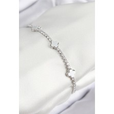 Dktt Pirinç Zirkon Taşlı Yonca Model Gümüş Renk Kadın Bileklik - TJ-BB7702