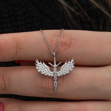 Noip 925 Ayar Gümüş Baget Taşlı Mikail Kılıcı Kadın Kolye T8663 (802802)