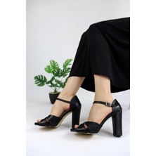 Serko Shoes Kadın Arkası Kapalı Kelebek Model Topuklu Ayakkabı