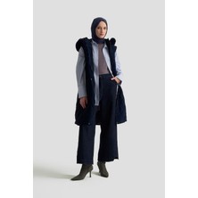 Armine Trend Kapüşonu Kürklü Astarlı Kapitone Yelek Lacivert 25KT505