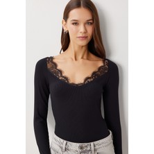 Happiness İstanbul Dantel Detaylı Fitili Örme Bluz LUB0297 Siyah