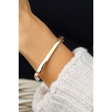 Yenigün Kuyumculuk 14 Ayar Altın Cetaş Tek Taş Detaylı Yeşil Geometrik Kelepçe