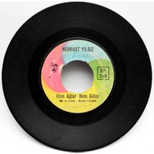 Nebahat Yıldız - Hem Ağlar Hem Giderim (106.5) PLK6455