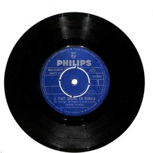 Herve Vilard -  Il Faut Croire En Demainviens La Nuit Nous Appelle (107) PLK16480
