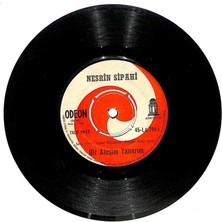 Nesrin Sipahi - Bir Ateşim Yanarım  Gelin Adayı Plak (106.5)  PLK20035