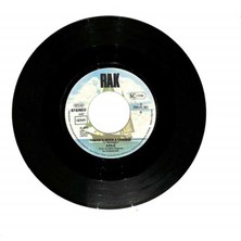 Exile - Kiss You All Over  Theres Been A Change Plak (108)   PLK22389