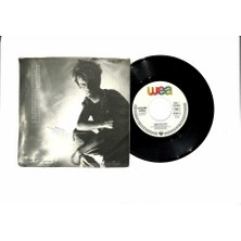 Howard Jones - It Just Doesnt Matter  What Is Love Plak (108)   PLK22379