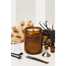 Basement : Black Vanilla : Amber Cam Kavanozda : Kokulu Soya Mum (Kakule, Vanilya, Zerdeçal, Safran, Zencefil)