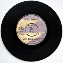 Bedia Akartürk - Zülüf Dökülmüş Yere PLK3357