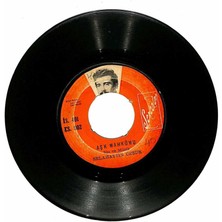 Selahattin Cesur - Aşk Mahkumu  Seni Allah Verdi Kimse Alamaz Plak (107)  PLK20171