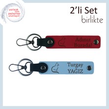 Miawiki Pati Pati Gülen Aşklara, Kedili Temalı, Kişisel Yazılı Deri Anahtarlık, Kırmızı-Gök Mavi