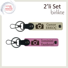 Miawiki Kamerayla Başlayan Hikâye, Isme Özel, Fotoğraf Makinesi Desenli Anahtarlık Seti, Sütlü Kahve-Pembe