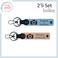 Miawiki Karelerde Yaşayan Aşk, Fotoğraf Makinesi Temalı 2’li Isimli Anahtarlık Hediyesi, Gök Mavi-Yavru Ağzı