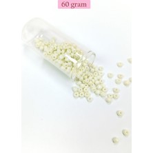 Neonova Dökme Cam Kum Boncuk Büyük Boy (6/0) 4 mm - 60 Gram - Krem - BNC107