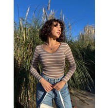 Khi-Zai V Yaka Çizgili Bluz Bej A3699