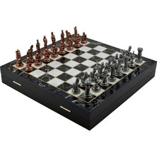 Orta Boy Metal Truva-Sparta Satranç Takımı Antik ve Mermer Desenli Sandıklı Mdf Tahtası (36X36X6 Cm.)