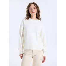 Jeep Bisiklet Yaka Loose Fit Düz Örgü Desenli Ekru Kazak Kadın J5WL-KZK7153