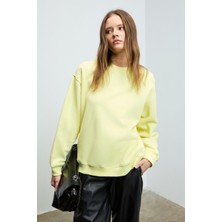 Grimelange KARIUS Kadın Organik Pamuklu İçi Polarlı Oversize Yuvarlak Yakalı Sarı Sweatshirt