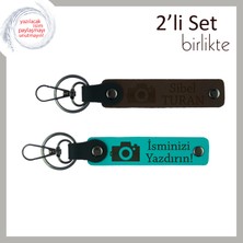 Miawiki Kamera Desenli Hediye Takım, Fotoğrafçılara Özel Isim Yazılabilen 2’li Anahtarlık, K Kahve-K Turkuaz