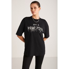 Grimelange Maddıe Kadın Önü Yazı Baskılı Siyah T-shirt