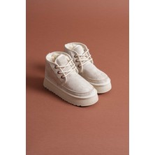 Shemard Venessa Kadın Mini Bej Süet Bağcıklı Içi Tüylü Düz Taban Bot