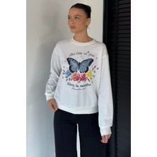 Gülseli Kadın Bisiklet Yaka Kelebek Baskılı Taş Işlemeli Sweatshirt P-00018830