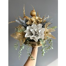 Luvienn Yassı Antik Gold Krem Beyaz Manolyalı Çiçek Aranjmanı- Vazo Çiçeği Masa Çiçeği