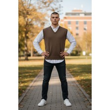 Eren Style Kahverengi V Yaka Süveter (Unisex)