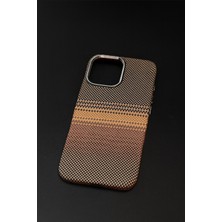 iPhone 15 Magsafe Destekli Karbon Dokulu Krom Çerçeveli Premium Kılıf - Palermo