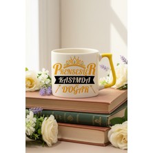 Qoeuyl Boutique Sarı Taçlı Prensesler Kasımda Doğar Baskılı Doğum Günü Hediyelik Sarı D Kulplu Kupa Bardak